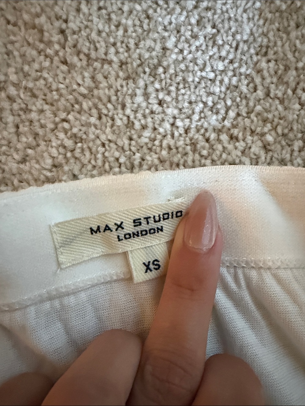 Max Studio White Crinkled Maxi Skirt - Picture 2 of 3